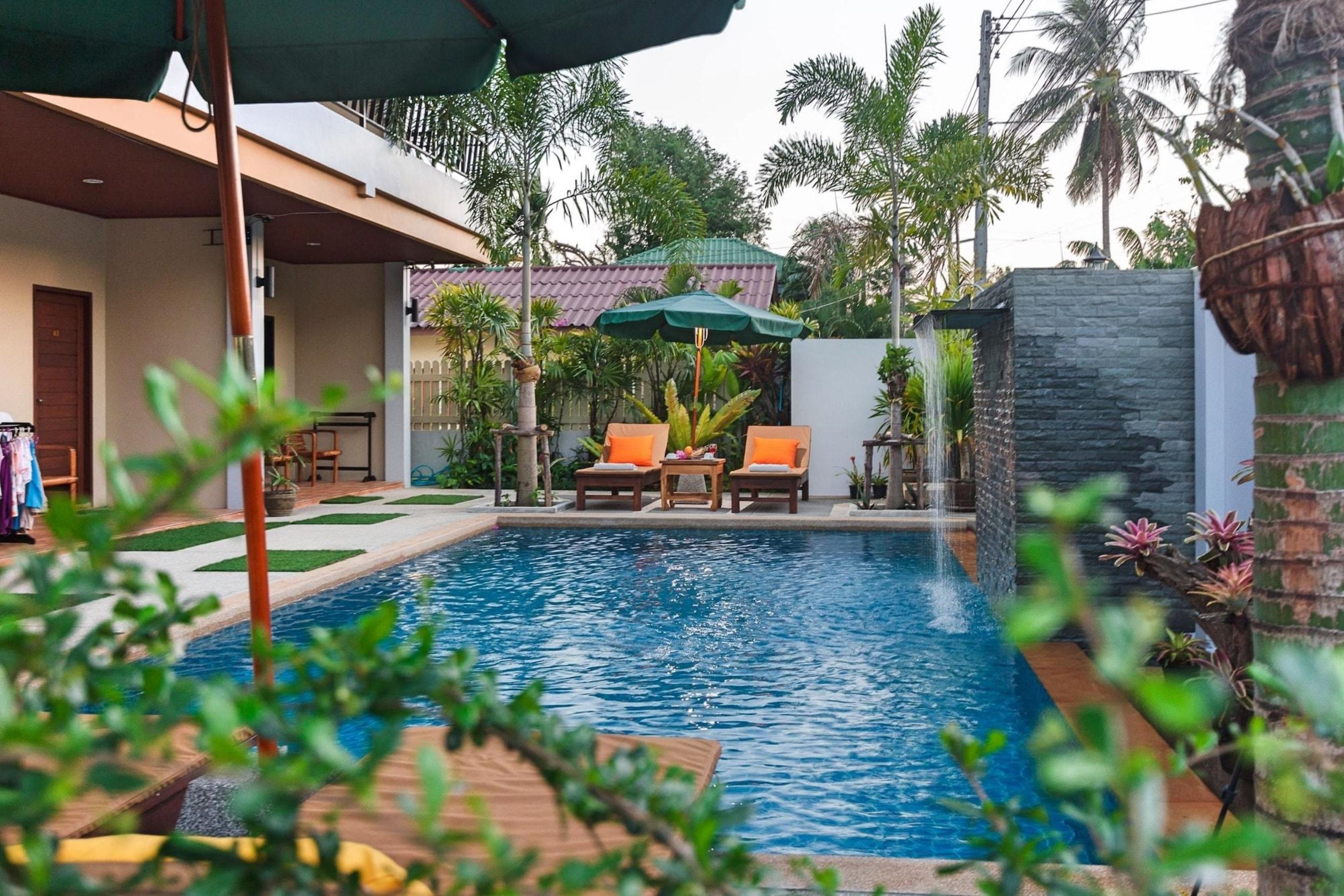 Happy Eight Resort SHA Nai Harn Exterior foto